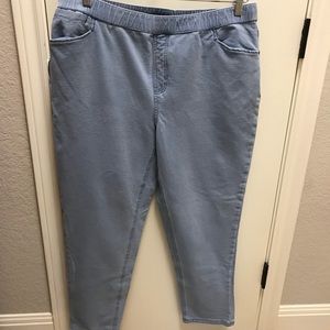 Ladies gently used clothes